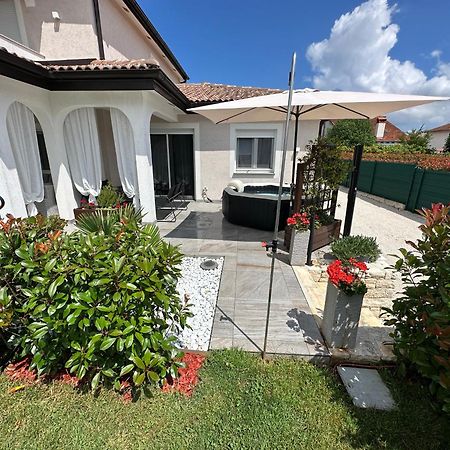 Villa Zonta Apartment Maremi With Private Jacuzzi Buje Exterior foto