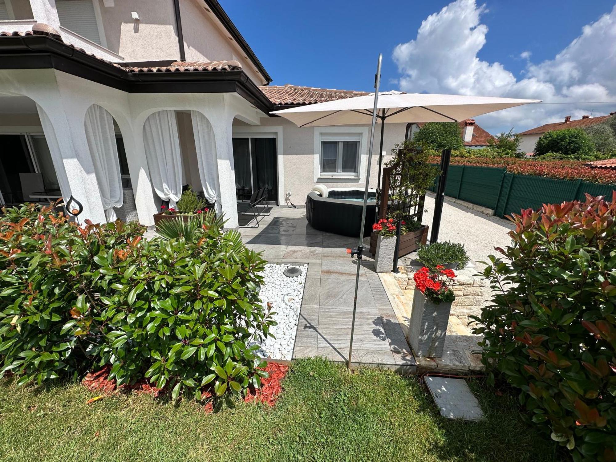 Villa Zonta Apartment Maremi With Private Jacuzzi Buje Exterior foto